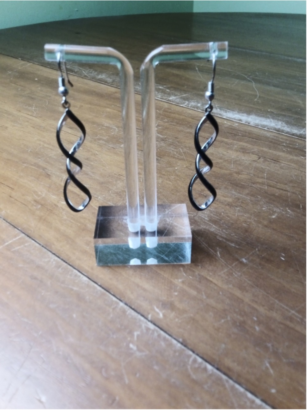 Unbranded Spiral Drop Earrings Black Silver